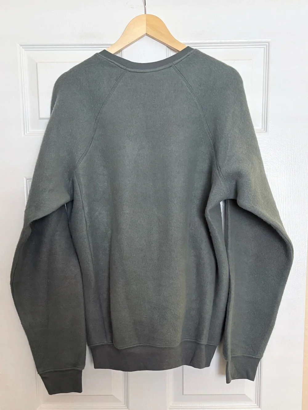 Alo Triumph Crew Sweatshirt Dark Olive Alolux Fleece Pullover Front Zip Pockets